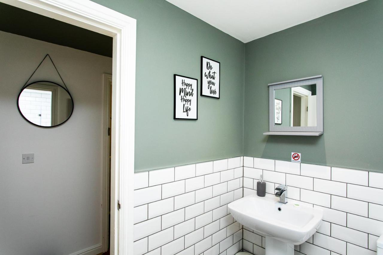 Portland Apartments 198 By #Shortstaysaway Newcastle upon Tyne Bagian luar foto