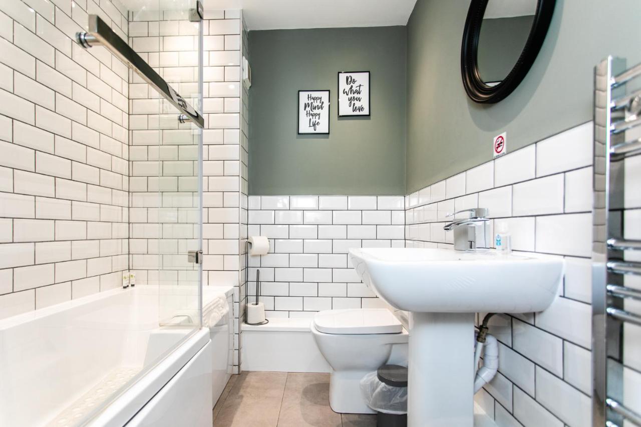 Portland Apartments 198 By #Shortstaysaway Newcastle upon Tyne Bagian luar foto